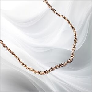 💥 $4 with any Purchase.  Gold Tone Chain Necklace